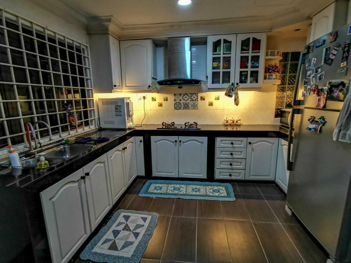 ג'והור בהרו Ria Homestay מראה חיצוני תמונה